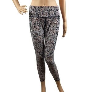 Sweaty Betty 7/8 Power Leggings Size M Infinity Blue Hexagon Print